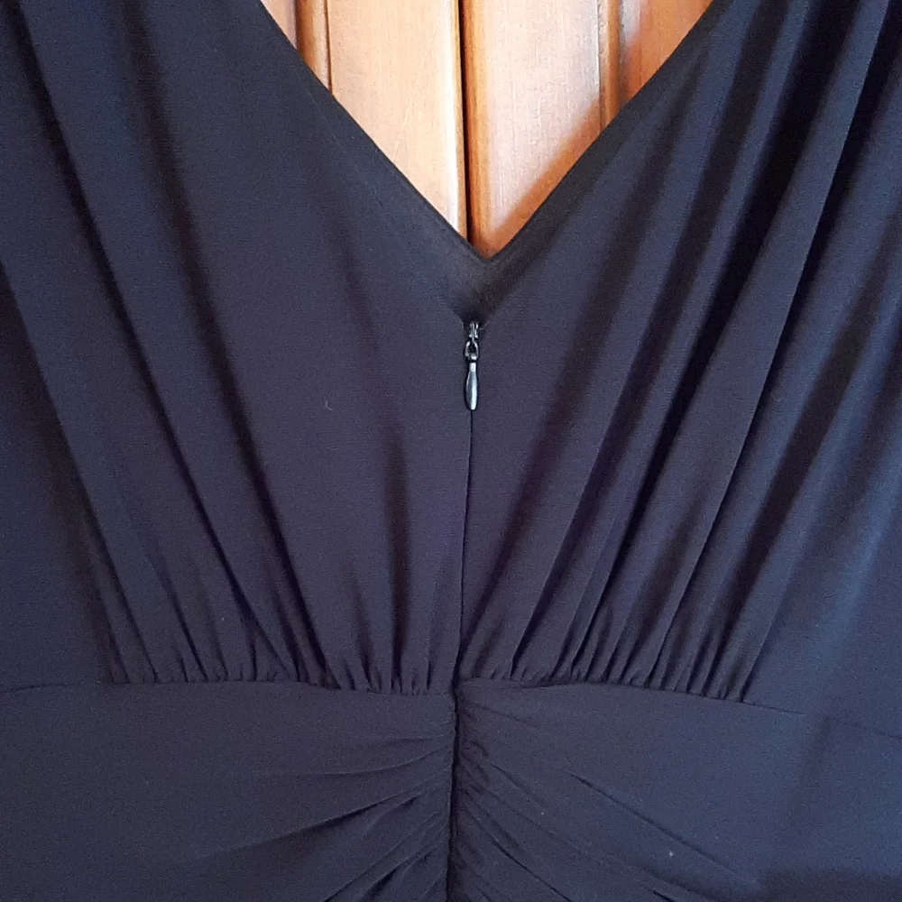 Dress - Picture 6 of 8